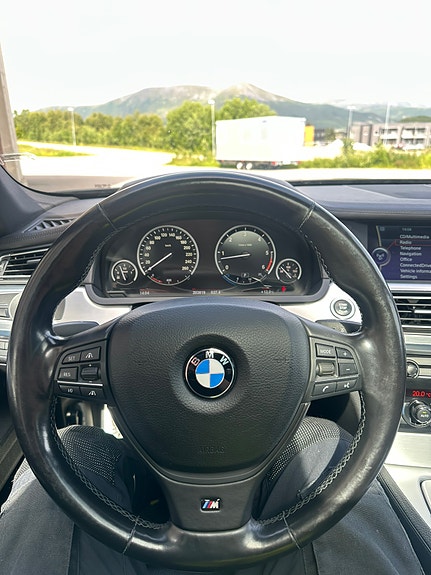 BMW 740d 17 of 30