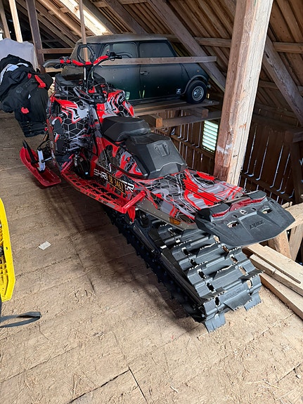 Lynx Shredder RE 850 E-TEC Turbo R 4 of 22