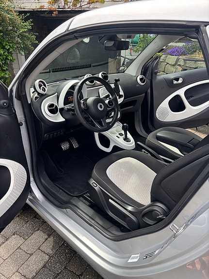 Smart Fortwo 9 of 14