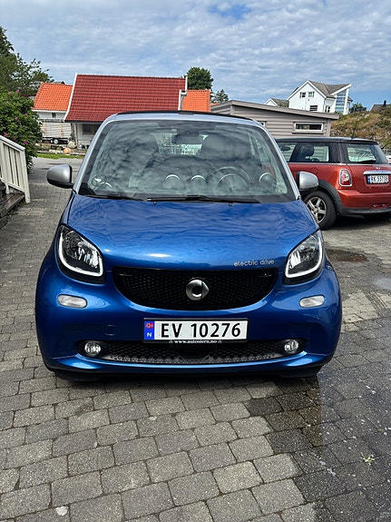 Smart Fortwo 2 of 5
