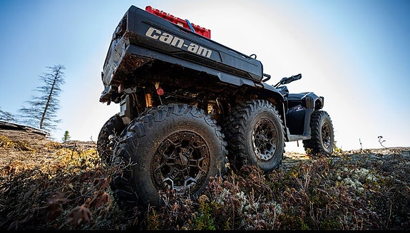 Can-Am Outlander MAX 6X6 1000R Backcountry 3 of 4