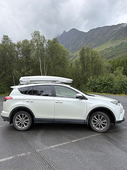 Toyota RAV4 19 of 21