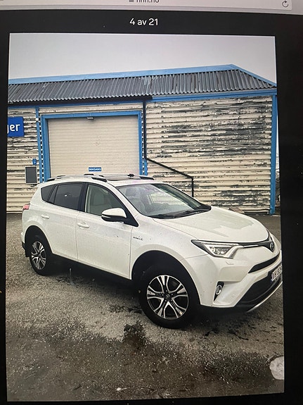 Toyota RAV4 2 of 21