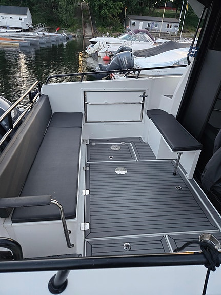 Finnmaster Pilot 8 - Yamaha Helm Master Joystick, hekkthruster og autopilot 5 of 5
