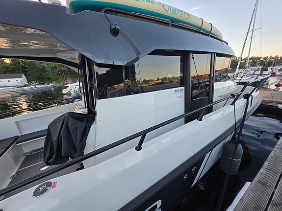 Finnmaster Pilot 8 - Yamaha Helm Master Joystick, hekkthruster og autopilot 2 of 5