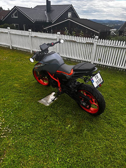 KTM 390 Duke 5 of 5