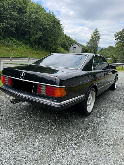 Mercedes-Benz 380 Sec 1985 photo 2