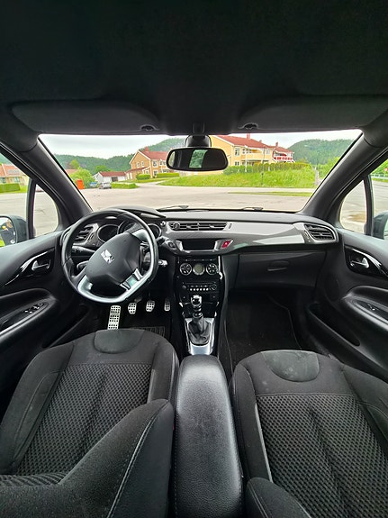 Citroen DS3 11 of 24