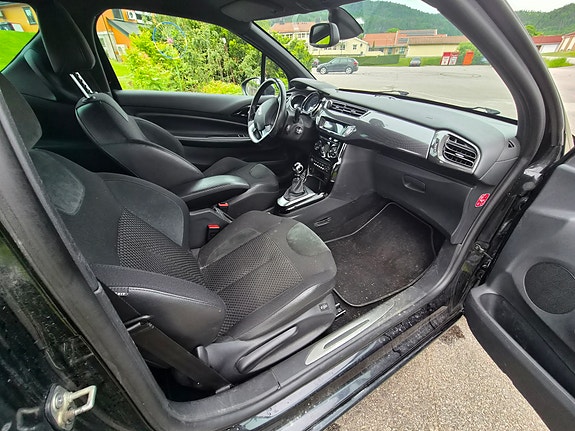 Citroen DS3 10 of 24