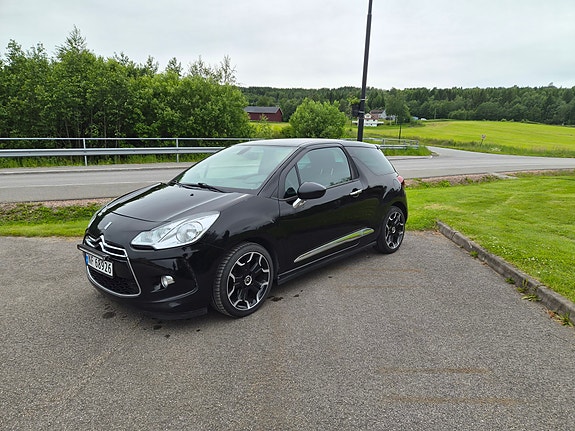Citroen DS3 8 of 24