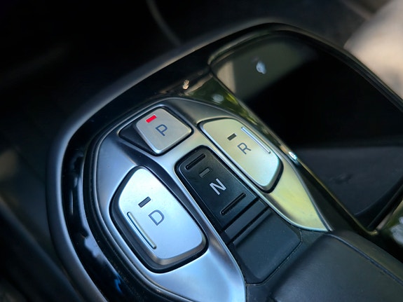 Hyundai IONIQ 18 of 21