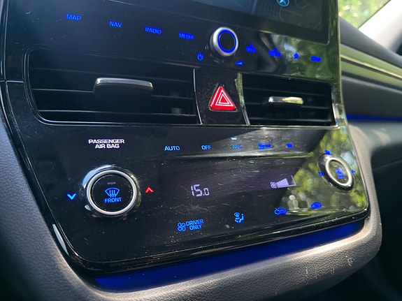 Hyundai IONIQ 15 of 21