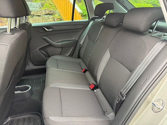 Skoda Rapid Spaceback 12 of 14