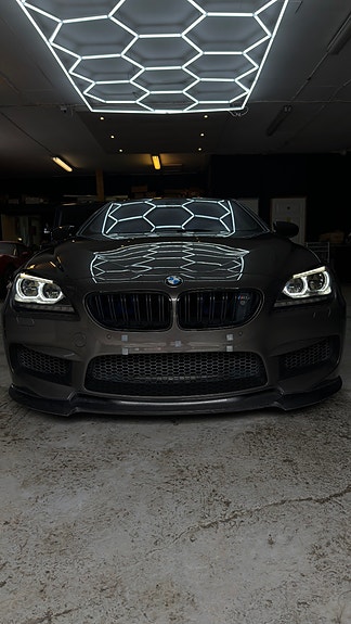 BMW M6 2 of 5
