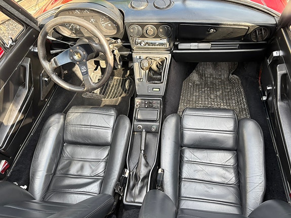Alfa Romeo Spider 13 of 19
