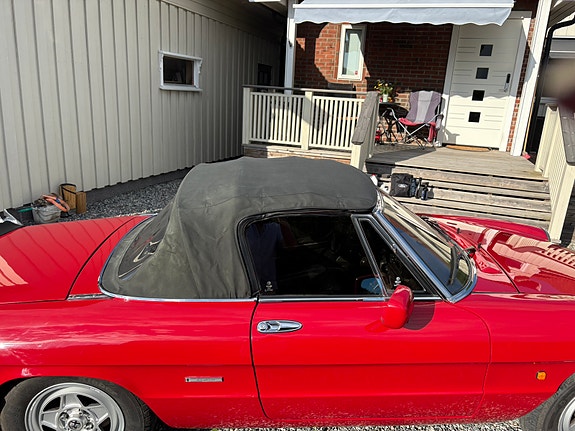 Alfa Romeo Spider 17 of 19