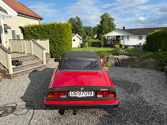 Alfa Romeo Spider 16 of 19