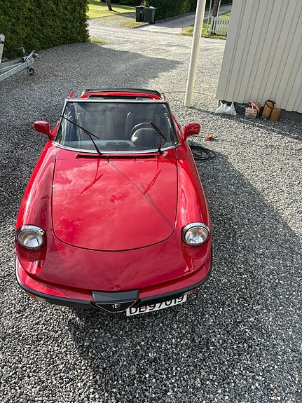 Alfa Romeo Spider 10 of 19