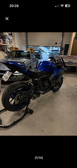 Yamaha R7 3 of 5