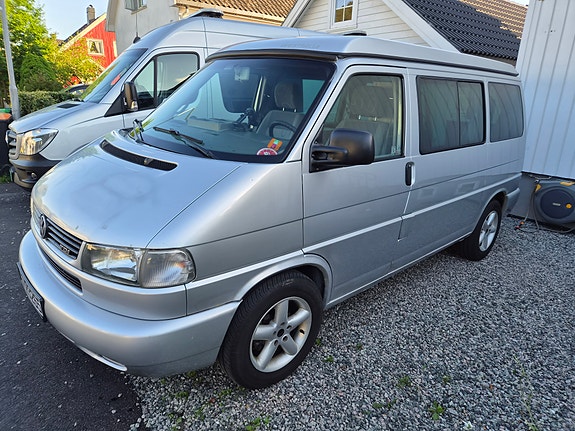 Volkswagen Multivan 3 of 5
