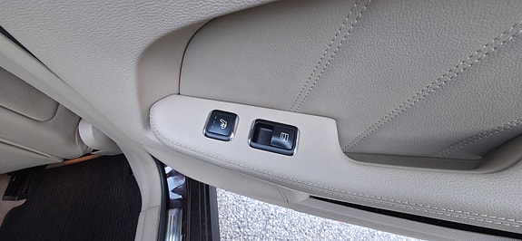 Mercedes-Benz E350 d 29 of 30