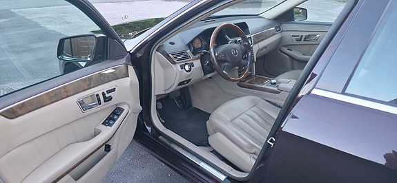 Mercedes-Benz E350 d 9 of 30