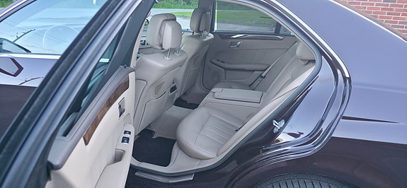Mercedes-Benz E350 d 17 of 30