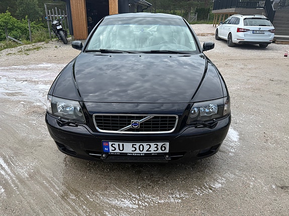 Volvo S80 4 of 5