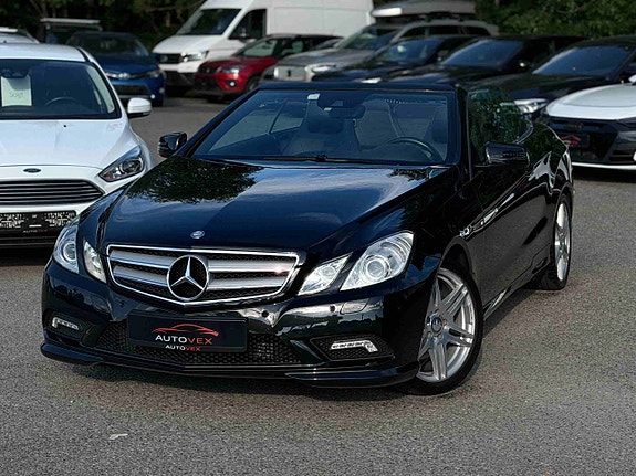 Mercedes-Benz 200 3 of 5
