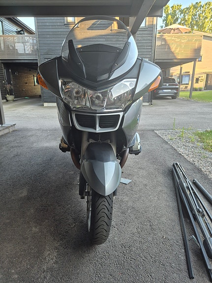 BMW R 1200 RT 4 of 5