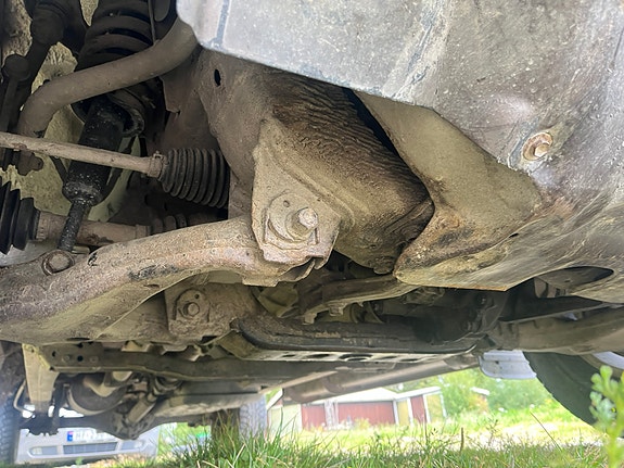 Toyota HiLux 9 of 15