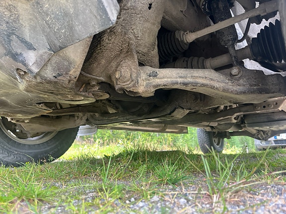 Toyota HiLux 7 of 15
