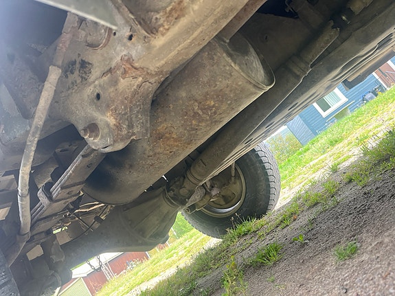 Toyota HiLux 11 of 15