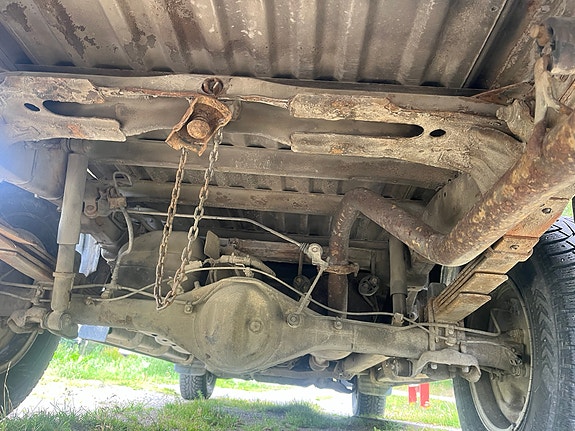 Toyota HiLux 13 of 15