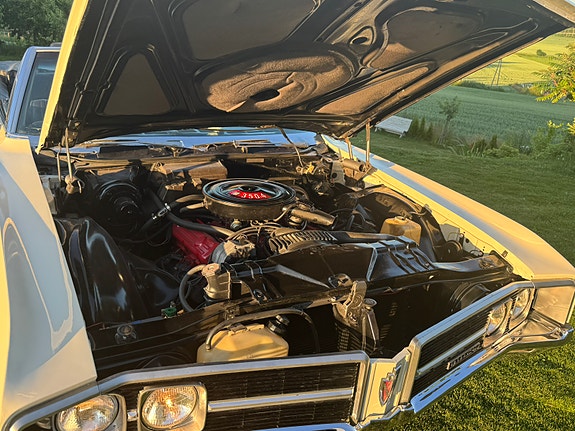 Buick Le Sabre 11 of 12