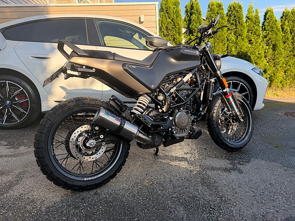 Husqvarna Svartpilen 125 5 of 5