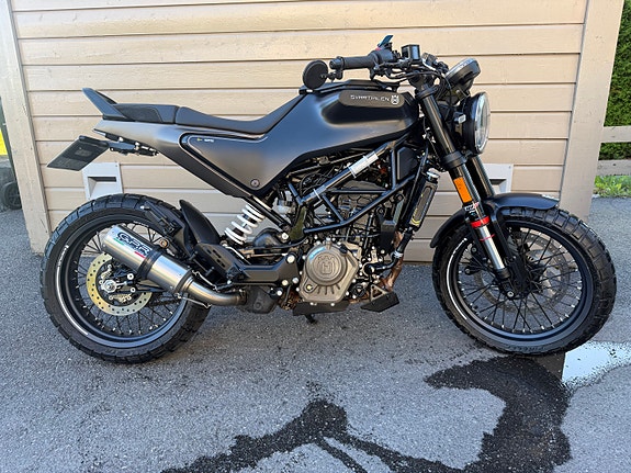 Husqvarna Svartpilen 125 2 of 5