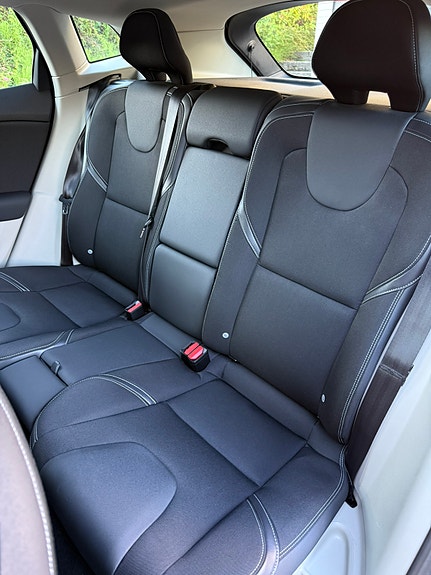 Volvo V40 11 of 23