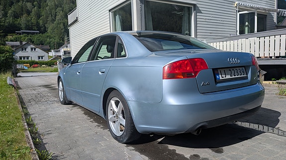 Audi A4 8 of 17