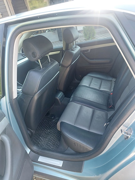 Audi A4 16 of 17