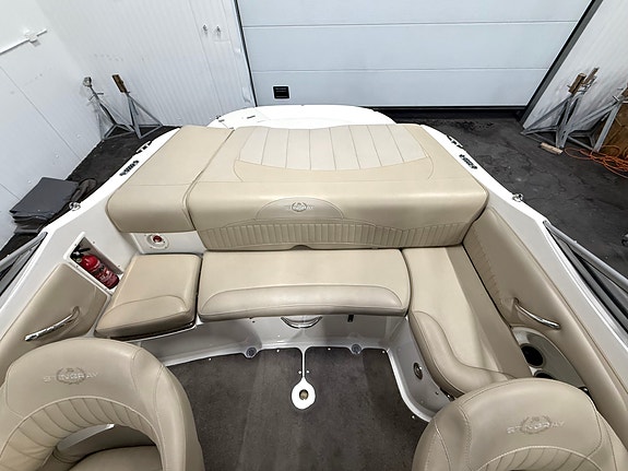 KUPP! Stingray 208 CR m/ Mercruiser 130 MPI. Ny kalesje og havnekalesje. Solseng 29 of 30