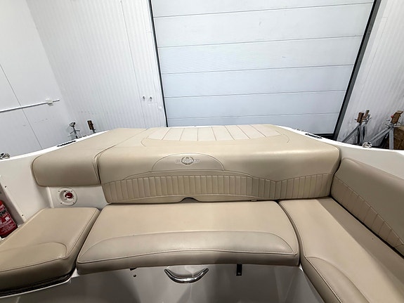 KUPP! Stingray 208 CR m/ Mercruiser 130 MPI. Ny kalesje og havnekalesje. Solseng 30 of 30