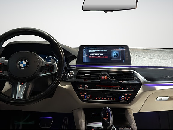 BMW 530e 17 of 25