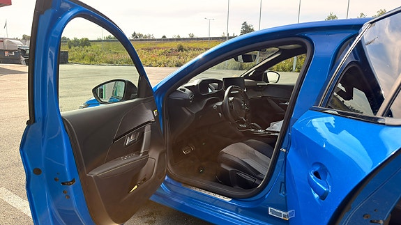 Peugeot 208 8 of 20