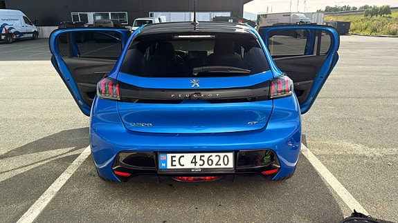 Peugeot 208 6 of 20