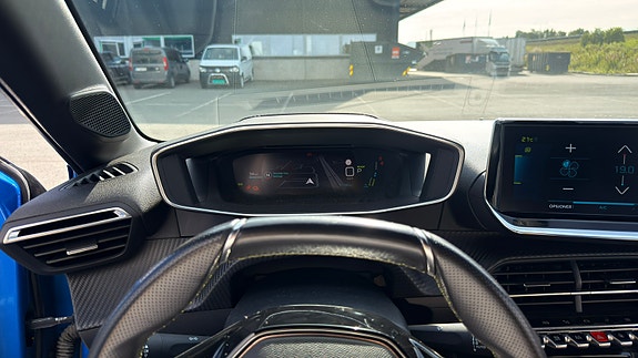 Peugeot 208 15 of 20