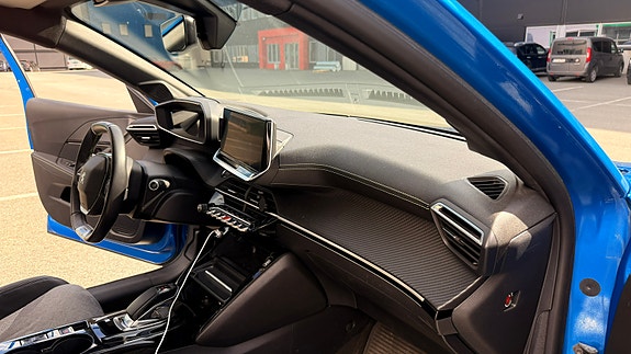 Peugeot 208 14 of 20
