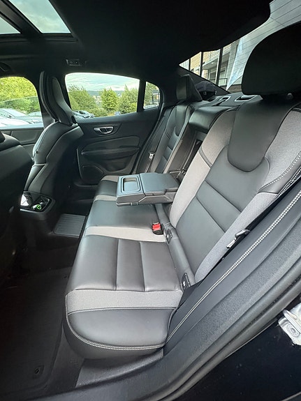 Volvo S60 8 of 12