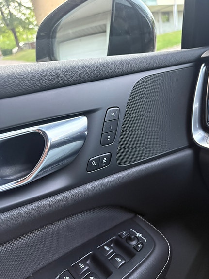 Volvo S60 10 of 12
