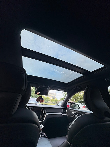 Volvo S60 11 of 12